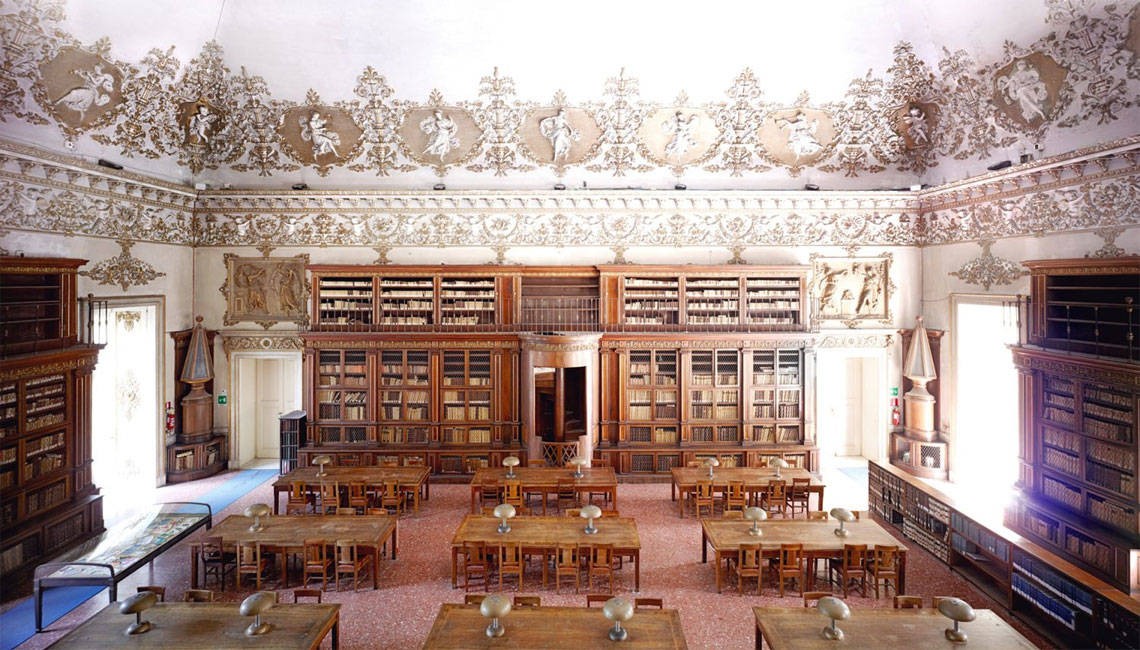Biblioteca storica italiana — simbolo della cultura letteraria